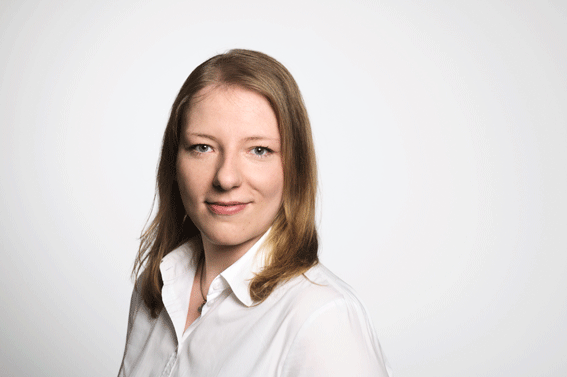 Rechtsanwältin Lena Frömbgen*